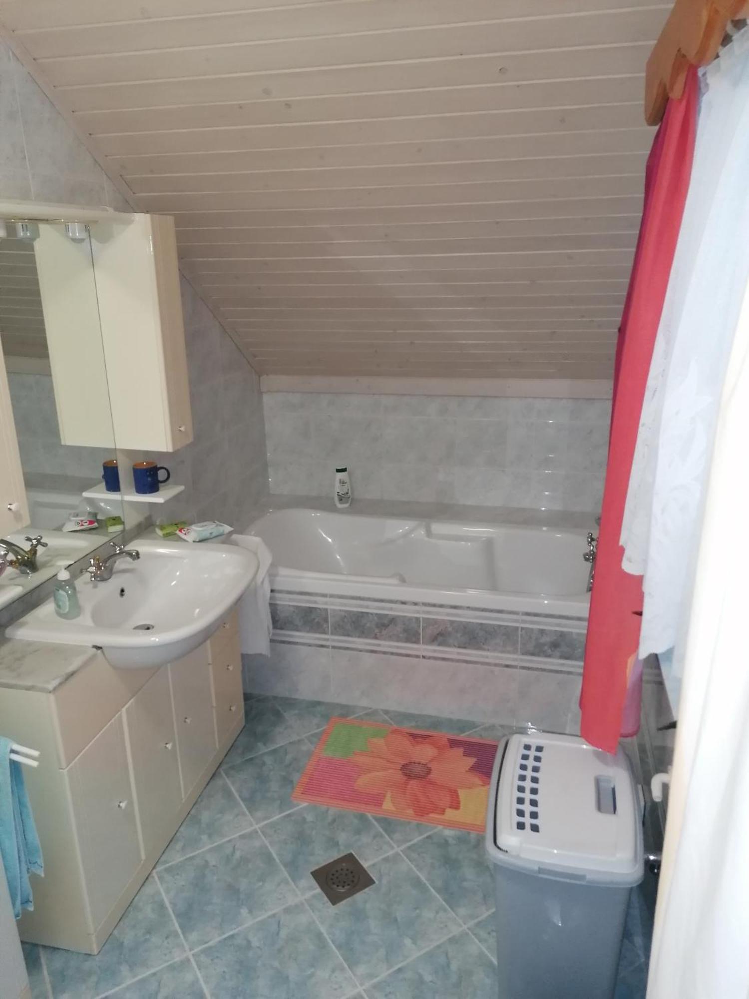 Apartma Cvrsta Trojka Jesenice Εξωτερικό φωτογραφία