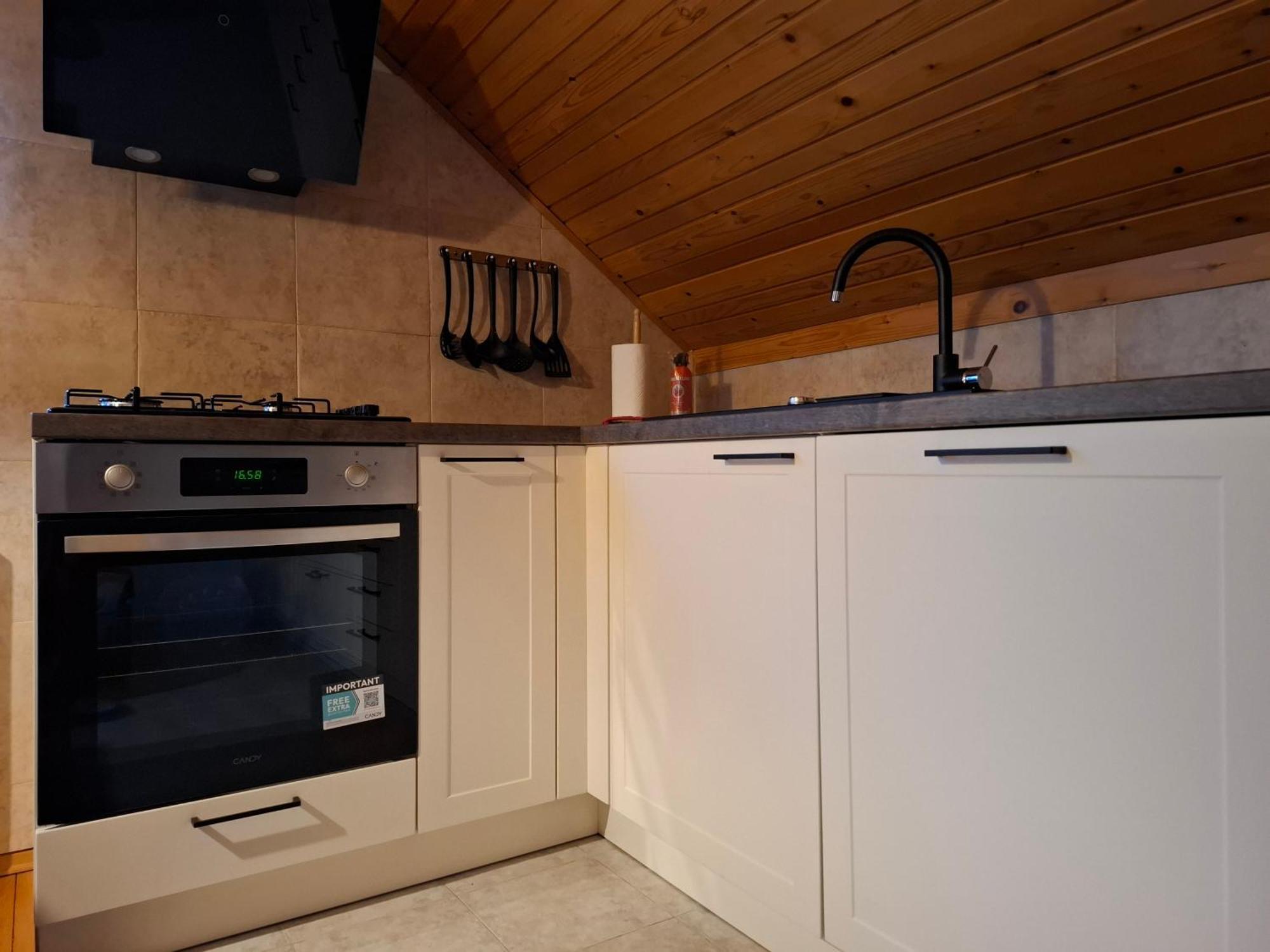 Apartma Cvrsta Trojka Jesenice Εξωτερικό φωτογραφία